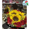 Ramillete de Rosas y Girasoles